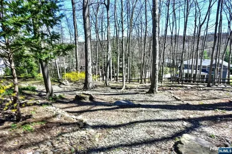 10 Knollwood Road Upper Saddle River NJ 07458