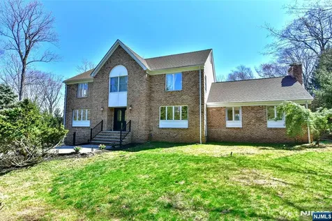 10 Knollwood Road Upper Saddle River NJ 07458