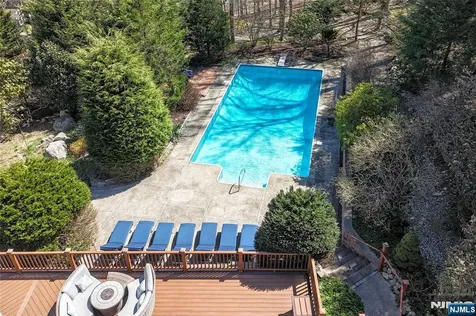 10 Knollwood Road Upper Saddle River NJ 07458