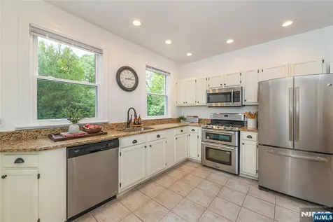 22 Arlington Avenue Caldwell NJ 07006