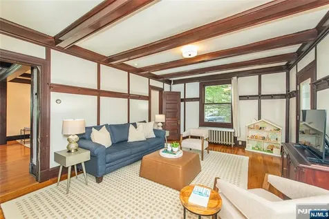 22 Arlington Avenue Caldwell NJ 07006