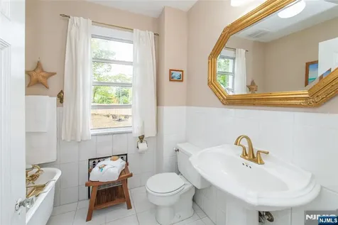 22 Arlington Avenue Caldwell NJ 07006
