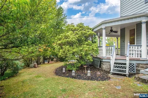 22 Arlington Avenue Caldwell NJ 07006
