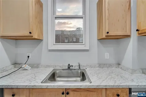 90 Park Avenue Paterson NJ 07501