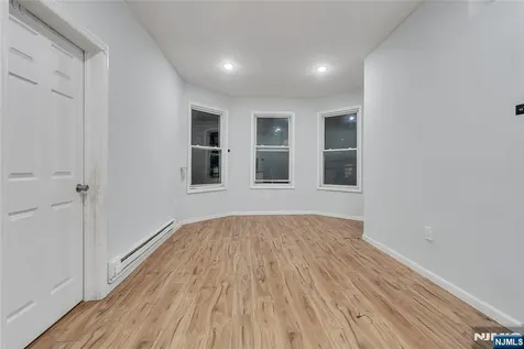 90 Park Avenue Paterson NJ 07501