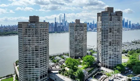 7004 Boulevard East Guttenberg NJ 07093