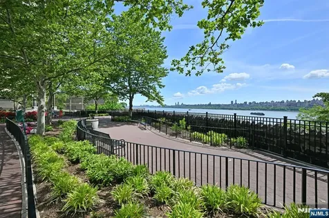 7004 Boulevard East Guttenberg NJ 07093