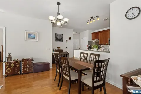 4137 Cory Lane Elmwood Park NJ 07407