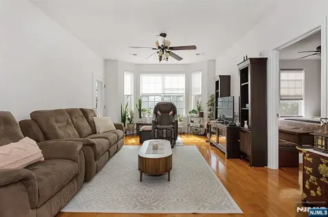 4137 Cory Lane Elmwood Park NJ 07407