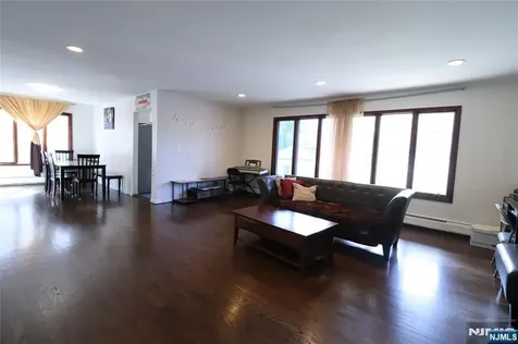 1359 15th Street Fort Lee NJ 07024