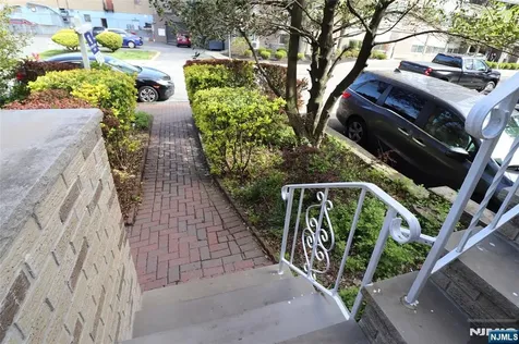 1359 15th Street Fort Lee NJ 07024