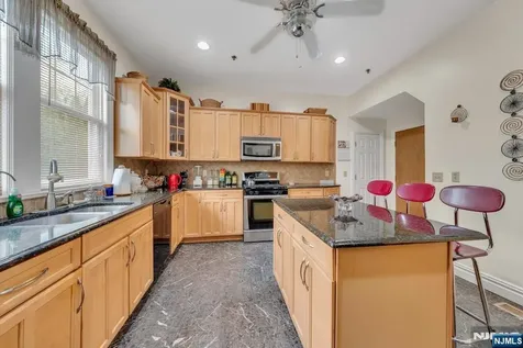 60 Hawthorne Avenue East Orange NJ 07018