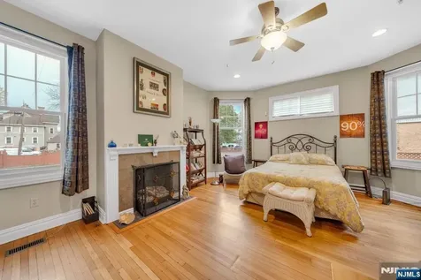 60 Hawthorne Avenue East Orange NJ 07018