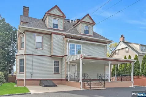 60 Hawthorne Avenue East Orange NJ 07018