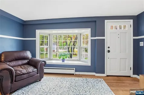454 Maple Avenue Glen Rock NJ 07452