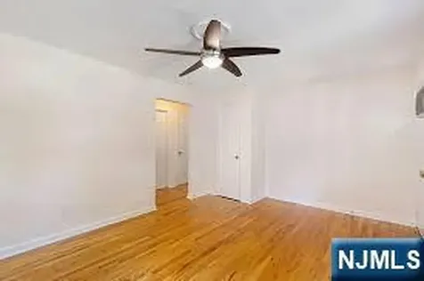 87 Lakeview Avenue Leonia NJ 07605