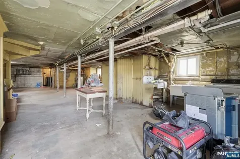 53 Sunnyside Terrace East Orange NJ 07018