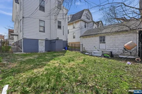 53 Sunnyside Terrace East Orange NJ 07018