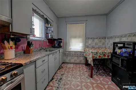 532 Broadway Haledon NJ 07508