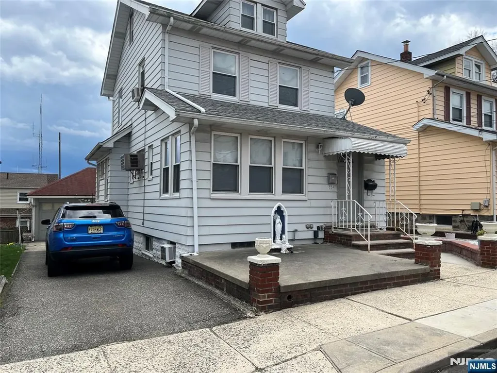 524 Kearney Avenue Cliffside Park NJ 07010