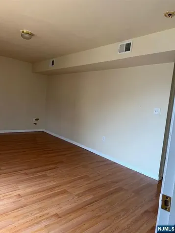 41 3rd Street Newark NJ 07107