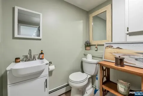 440 Yuhas Drive Paramus NJ 07652