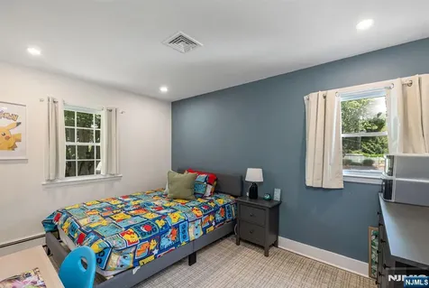 440 Yuhas Drive Paramus NJ 07652