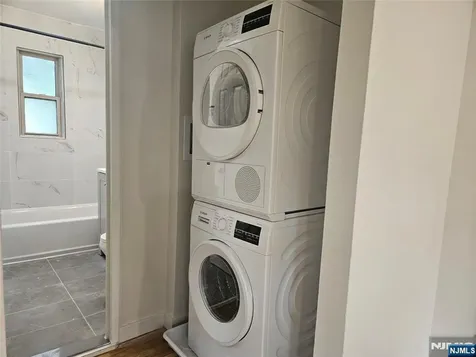 628 Grand Avenue Leonia NJ 07605