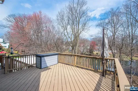 104 W Lionshead Drive Wayne NJ 07470
