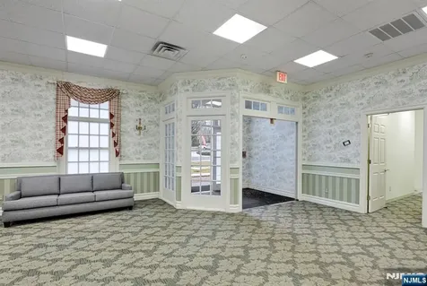 378 Franklin Avenue Wyckoff NJ 07481