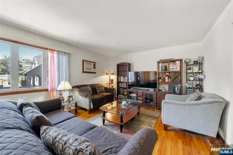 452 Commercial Avenue Cliffside Park NJ 07010