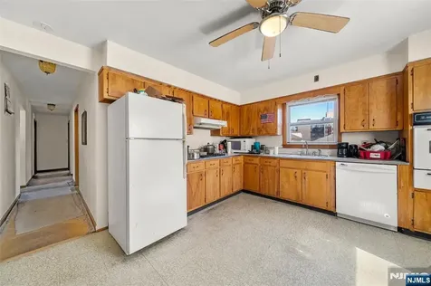 452 Commercial Avenue Cliffside Park NJ 07010