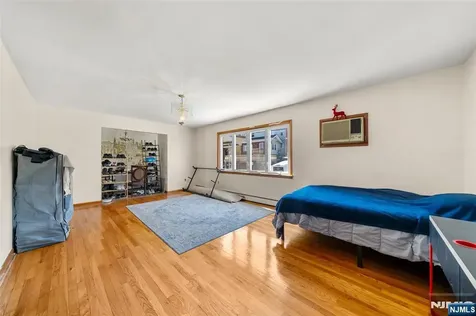452 Commercial Avenue Cliffside Park NJ 07010