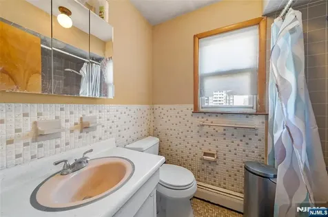452 Commercial Avenue Cliffside Park NJ 07010