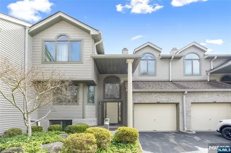 856 Hemlock Court Norwood NJ 07648