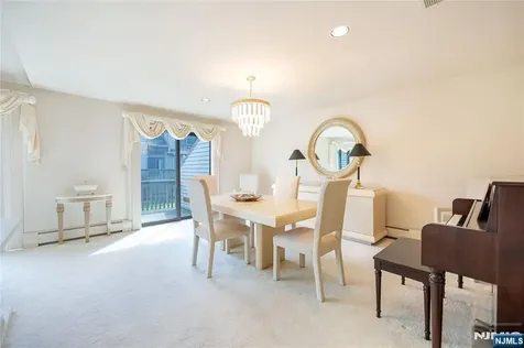 856 Hemlock Court Norwood NJ 07648