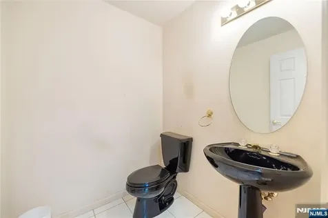 856 Hemlock Court Norwood NJ 07648