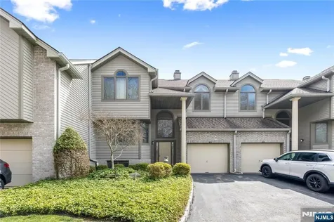 856 Hemlock Court Norwood NJ 07648