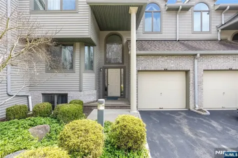856 Hemlock Court Norwood NJ 07648