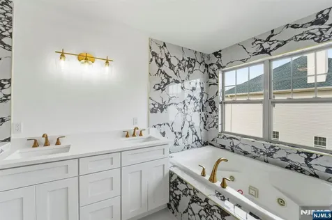 704 Green Lane Union NJ 07083
