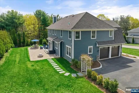 20 Ravine Avenue Wyckoff NJ 07481