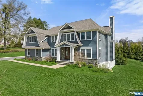 20 Ravine Avenue Wyckoff NJ 07481