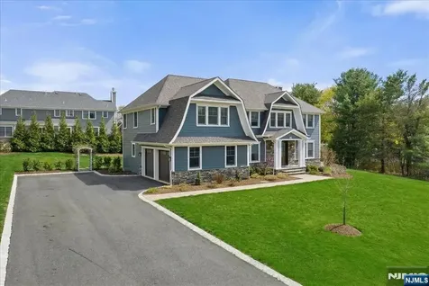 20 Ravine Avenue Wyckoff NJ 07481