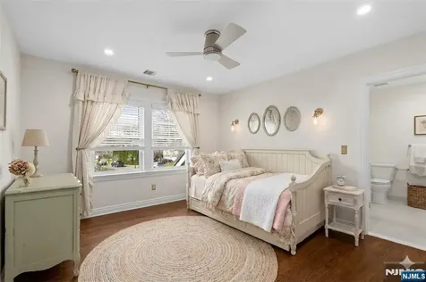 20 Ravine Avenue Wyckoff NJ 07481