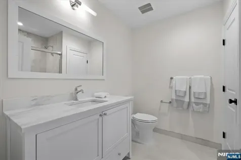 20 Ravine Avenue Wyckoff NJ 07481