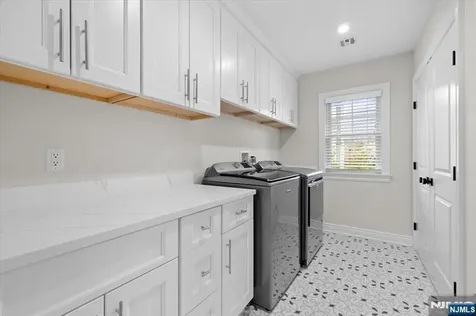 20 Ravine Avenue Wyckoff NJ 07481