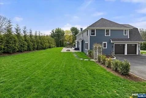 20 Ravine Avenue Wyckoff NJ 07481