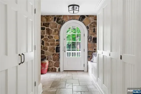 123 Highland Avenue Millburn NJ 07078
