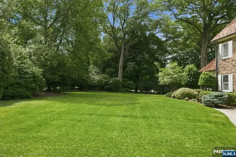 123 Highland Avenue Millburn NJ 07078