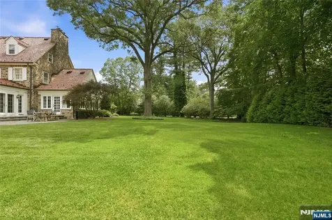123 Highland Avenue Millburn NJ 07078